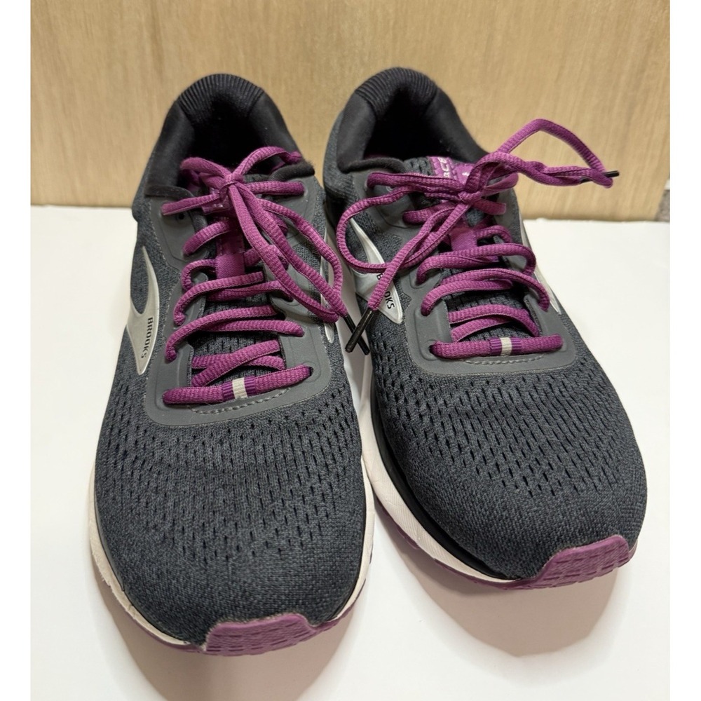 Brooks Trace Womens Running Shoe Gray Purple Size 9
